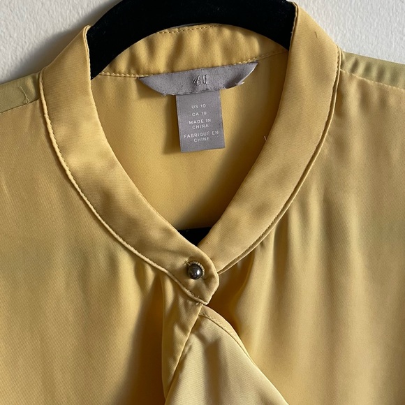 Yellow Blouse with Flowy Front - Picture 4 of 4